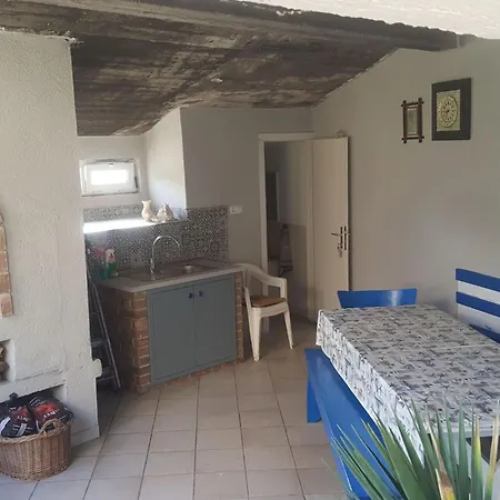 Mit Beheiztem Aussenpool By Interhome Apartman Rogač