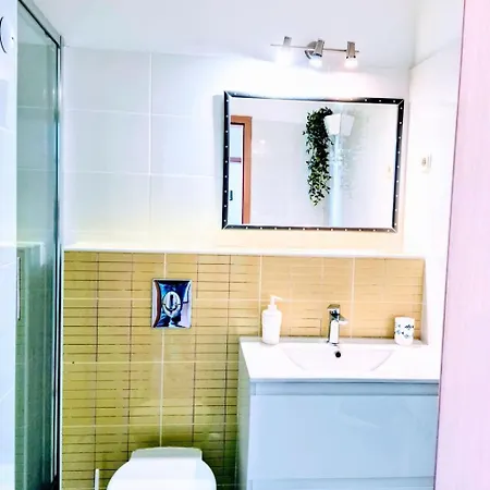 Apartman Mit Beheiztem Aussenpool By Interhome *