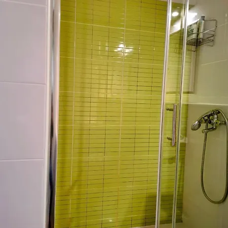 Lägenhet Mit Beheiztem Aussenpool By Interhome Rogač